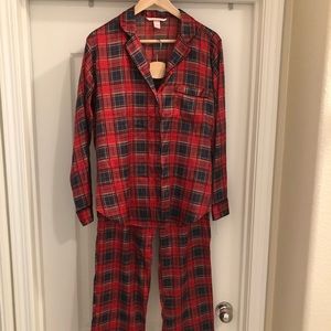 Victoria’s Secret silky pajamas